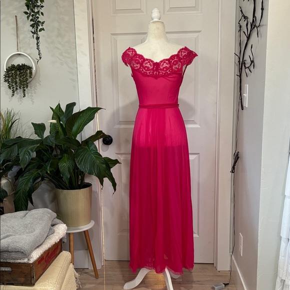 Vintage Vanity Fair Pink Lace Slipdress - Picture 5 of 8